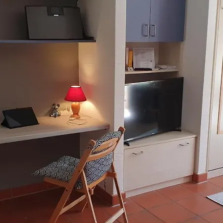 Kleine Strandnahe Ferienwohnung Auf Dem Bakenberg Insel Ruegen Dranske Exterior photo