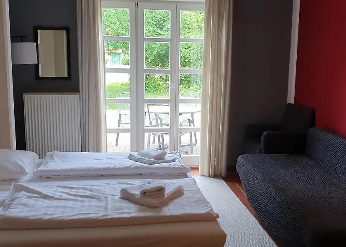 Kleine Strandnahe Ferienwohnung Auf Dem Bakenberg Insel Ruegen