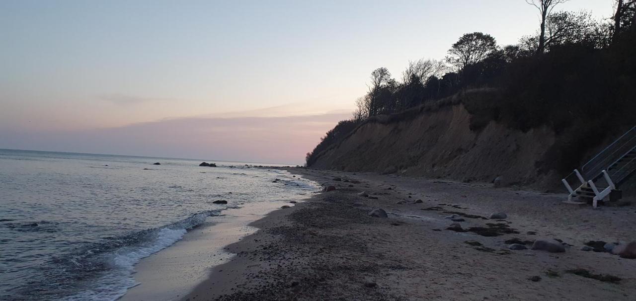 Kleine Strandnahe Auf Dem Bakenberg Insel Ruegen Apartment *
